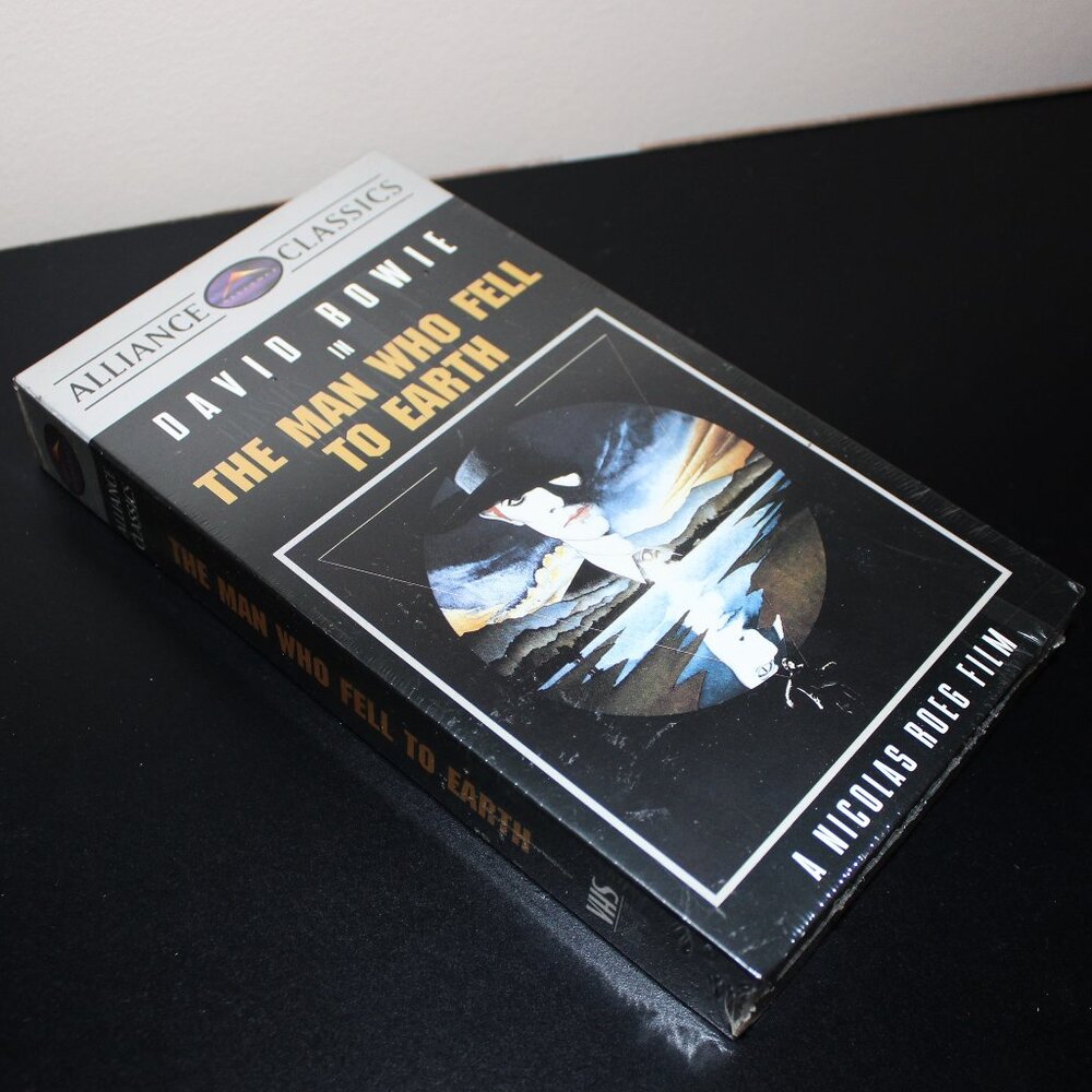 3/$55❤️new sealed 1976 The Man Who Fell To Earth VHS David Bowie 1996 Alliance